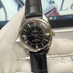 Vintage 1982 Roamer Manual Mens Silver Watch W/Leather Strap & Black accents